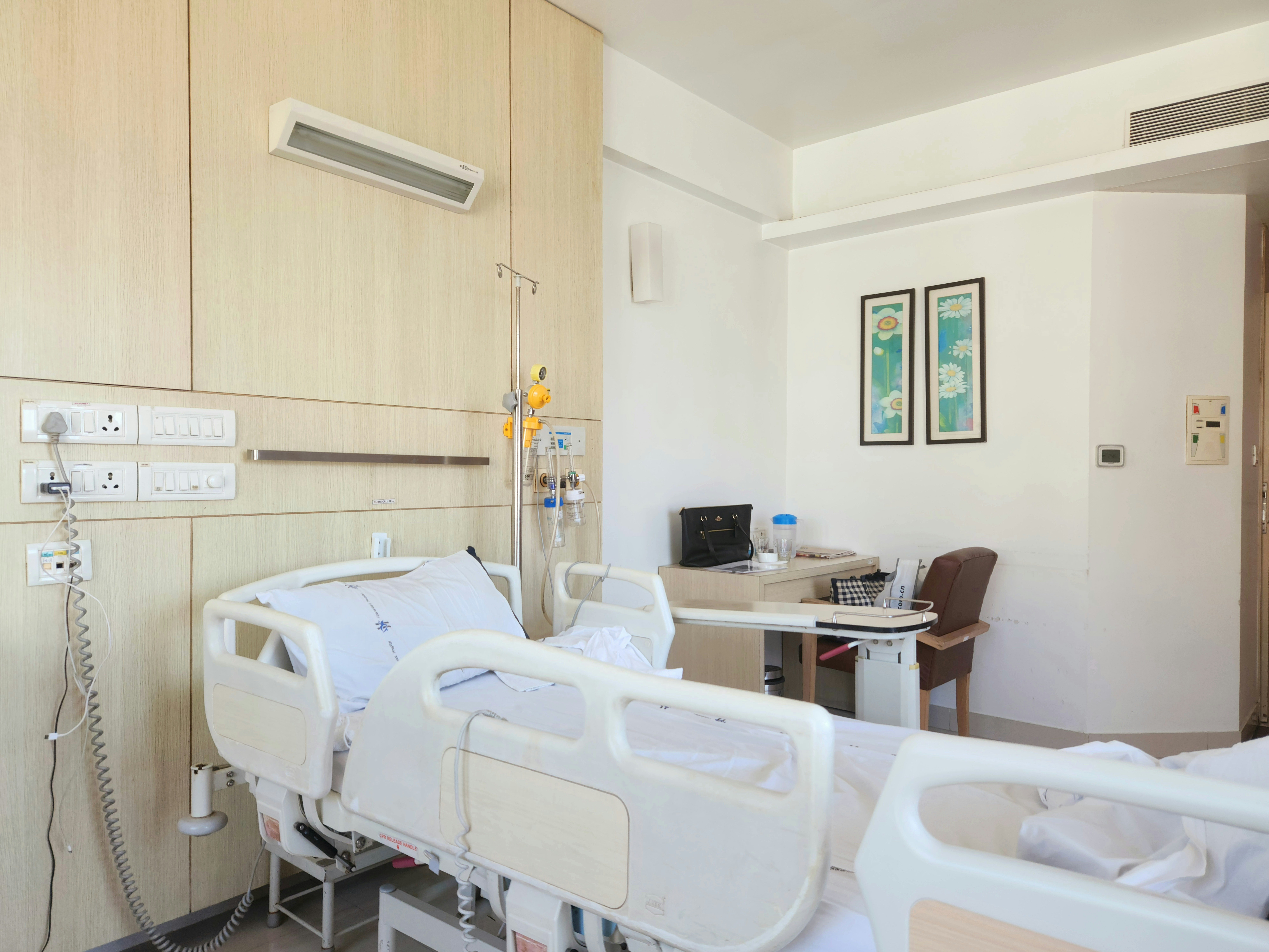 Medical equipment in a clinical room